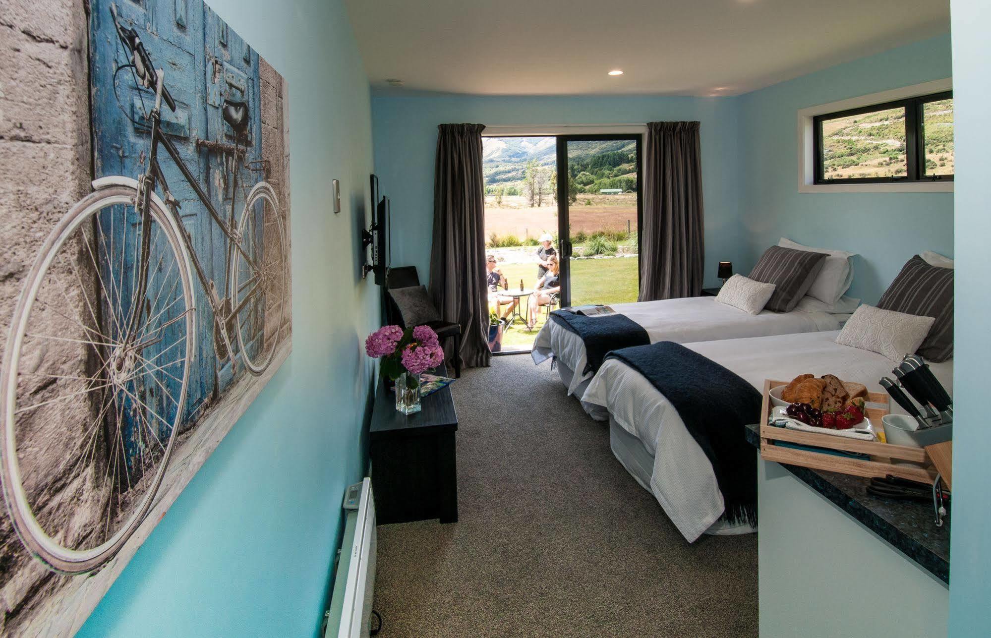 Glenorchy Peaks Bed And Breakfast Bagian luar foto