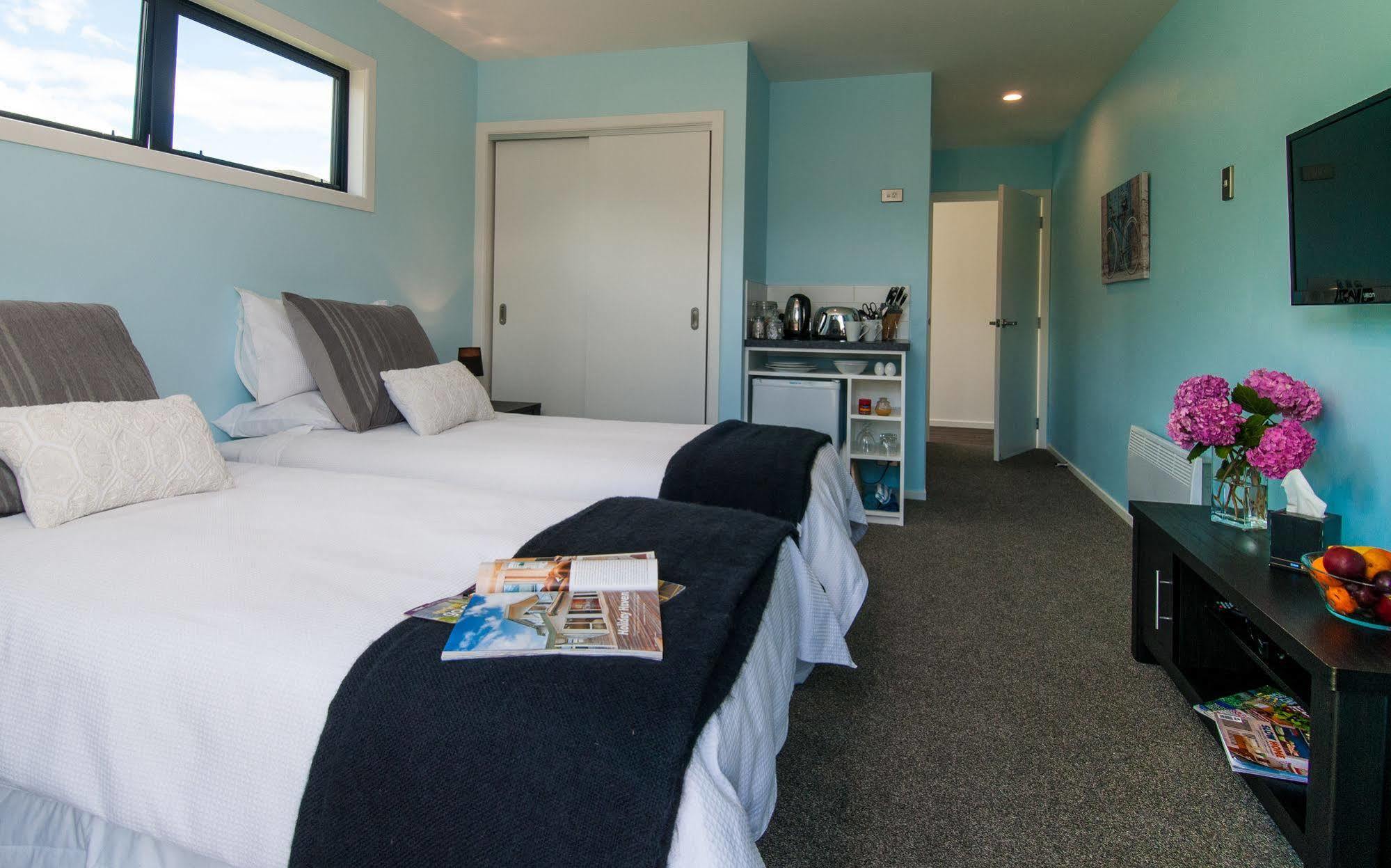 Glenorchy Peaks Bed And Breakfast Bagian luar foto